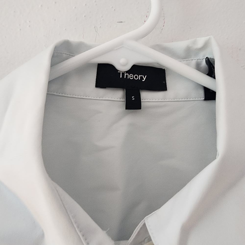 Theory Button Front Crop Dress Shirt - Picture 4 of 6